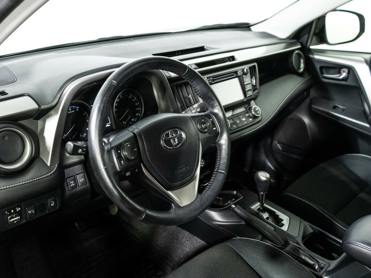 Купить Toyota RAV4, 2016, 66 702 км.. Фото: #10