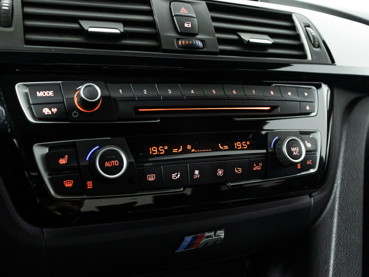 Купить BMW 3 серии, 2017, 104 024 км.. Фото: #17