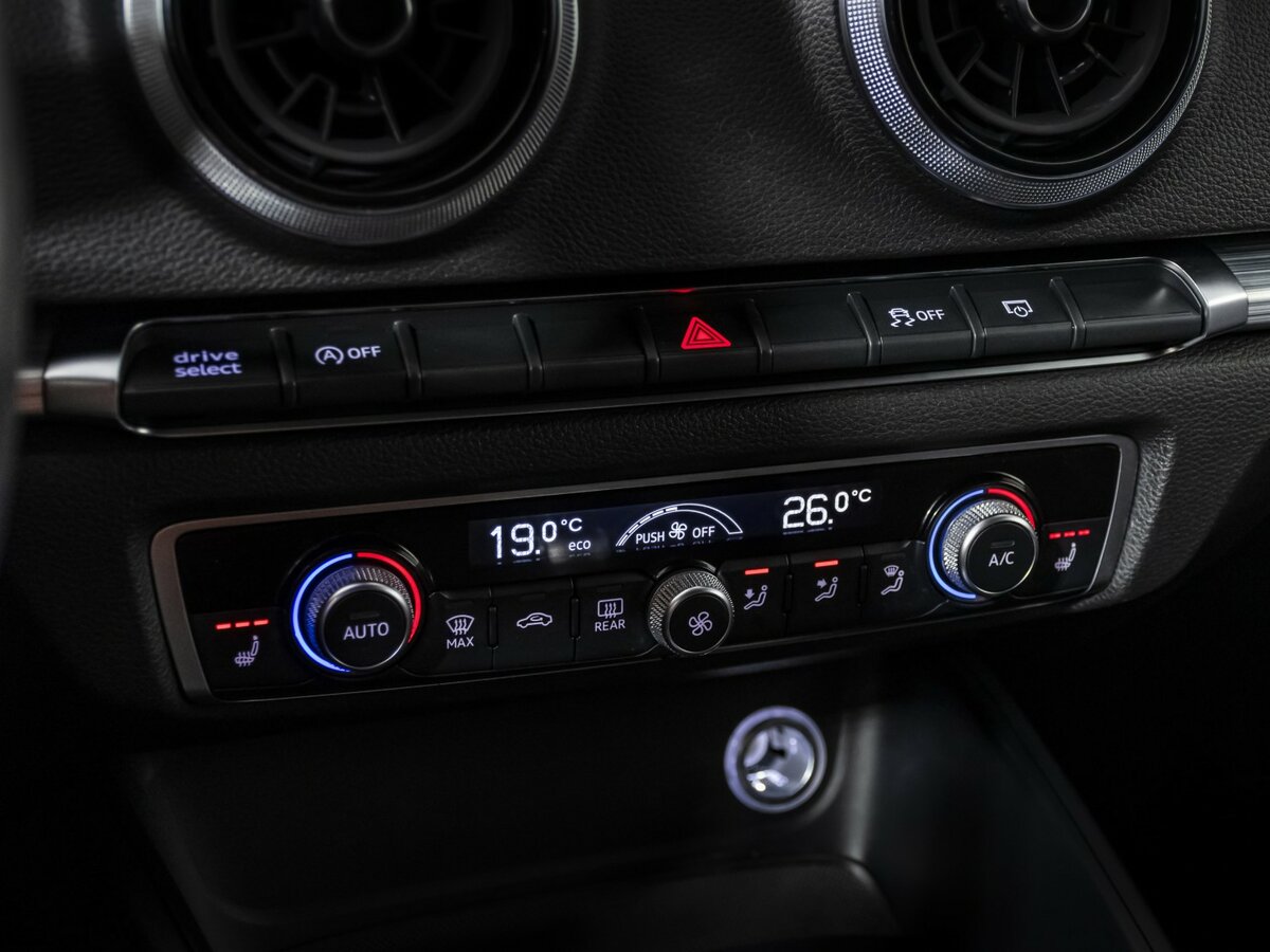 Купить Audi A3, 2018, 74 927 км.. Фото: #13