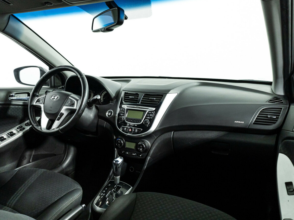 Купить Hyundai Solaris, 2012, 207 010 км.. Фото: #8
