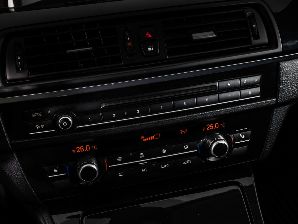 Купить BMW 5 серии, 2015, 172 770 км.. Фото: #16