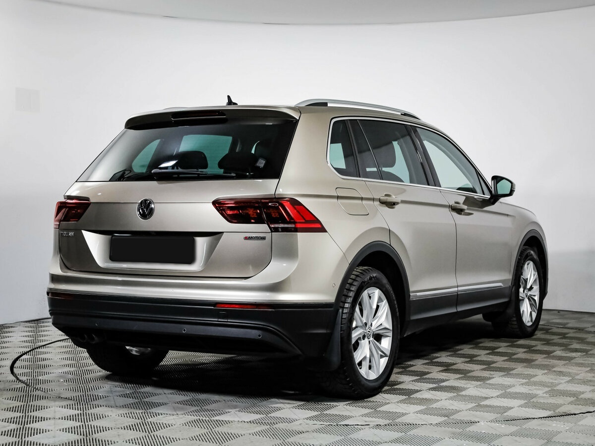 Купить Volkswagen Tiguan, 2020, 106 011 км.. Фото: #4