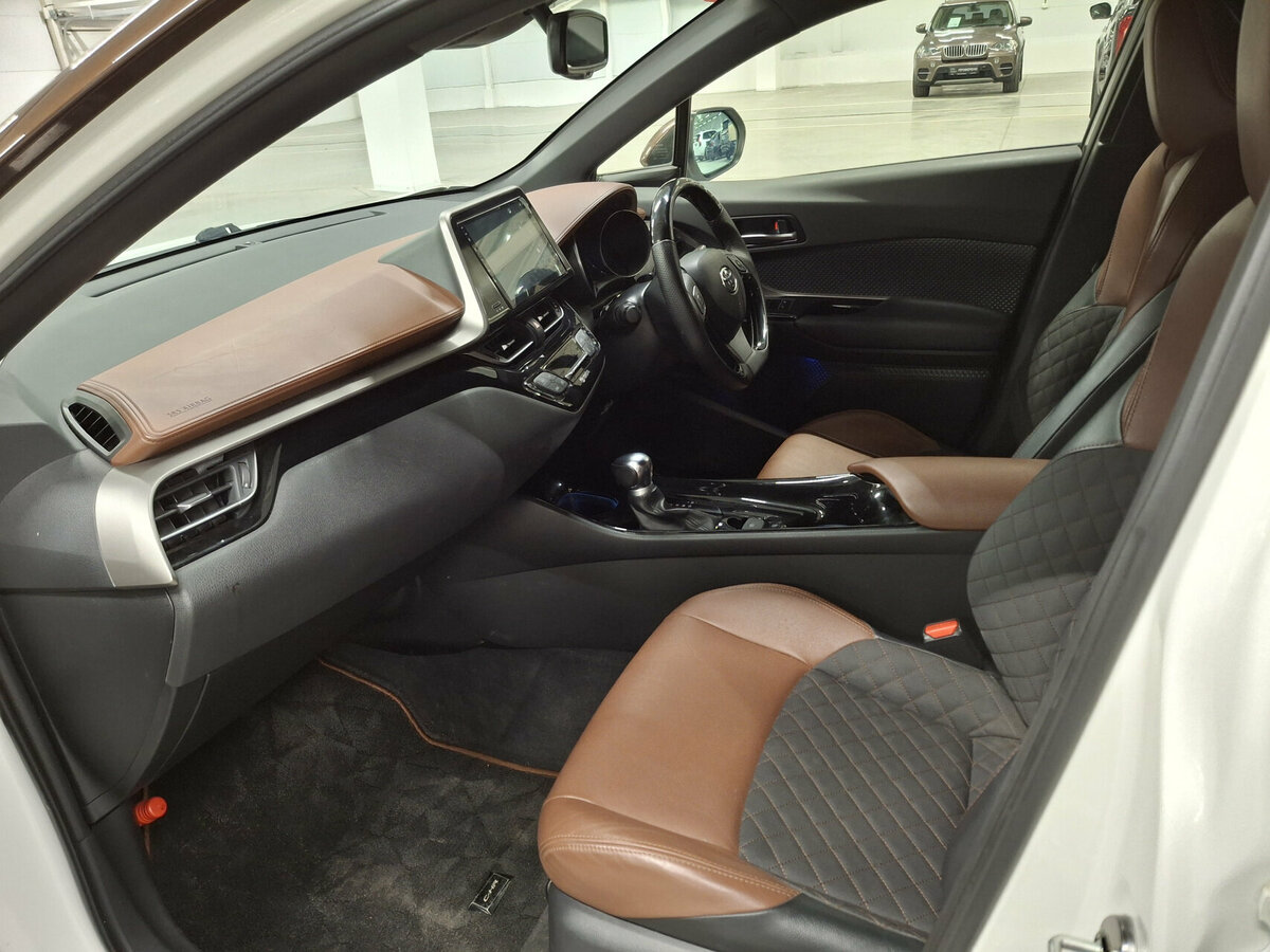 Купить Toyota C-HR, 2019, 41 025 км.. Фото: #10