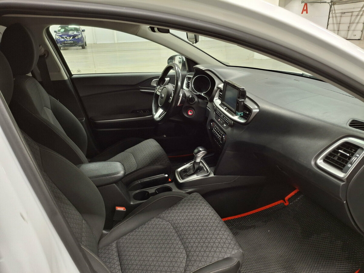 Купить Kia Ceed, 2019, 154 583 км.. Фото: #10