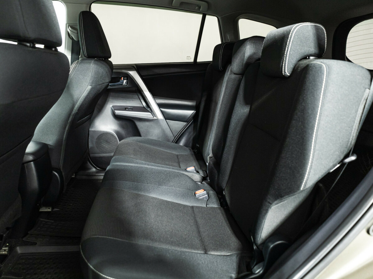 Купить Toyota RAV4, 2018, 124 908 км.. Фото: #7