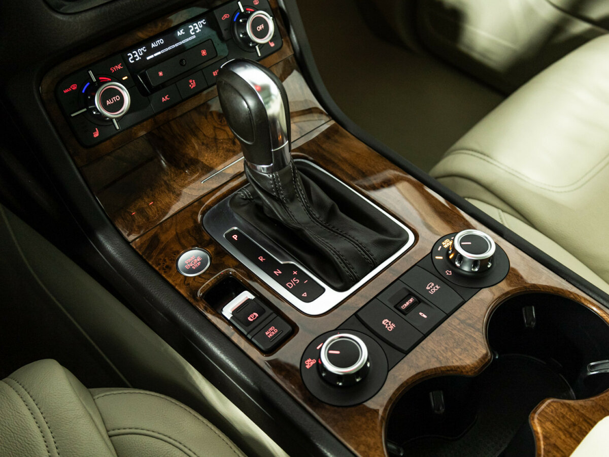 Купить Volkswagen Touareg, 2013, 74 075 км.. Фото: #18