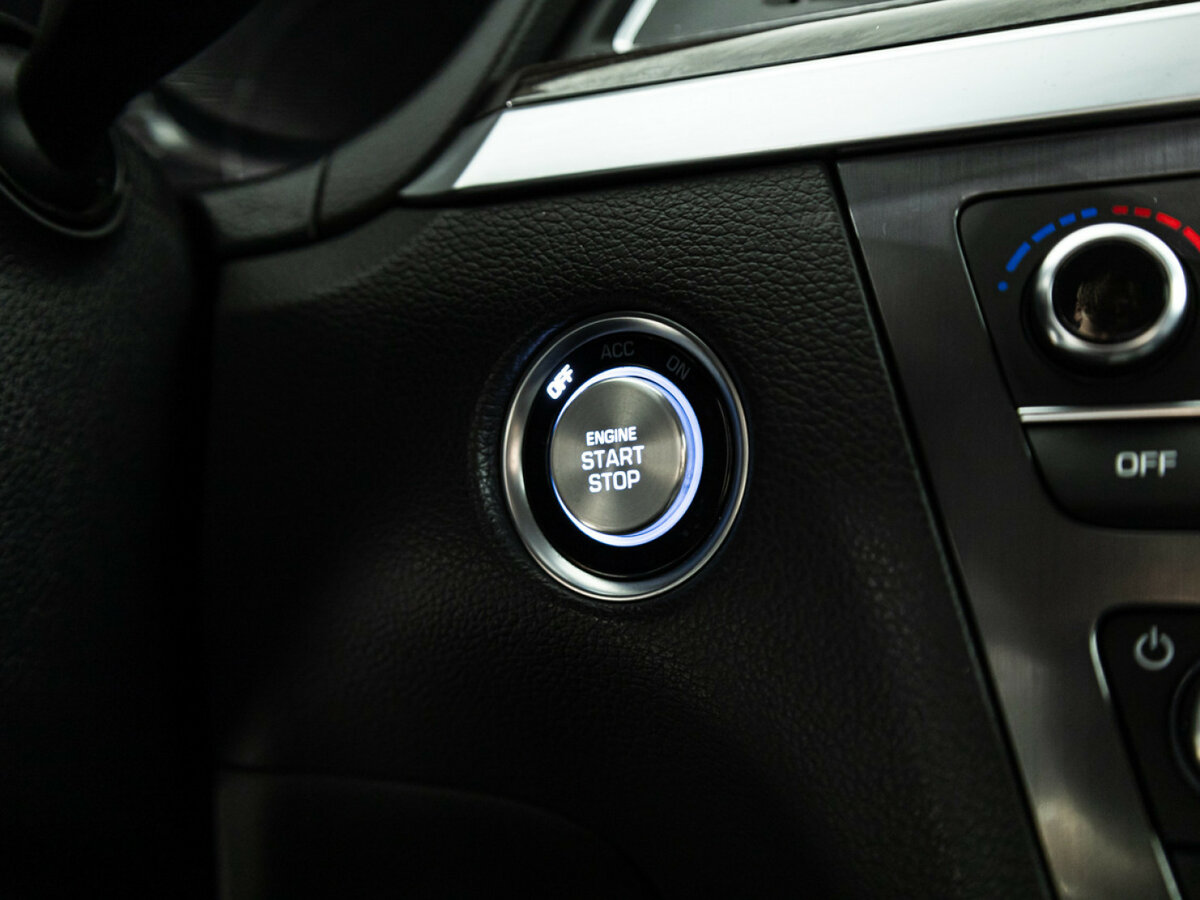 Купить Hyundai Genesis, 2015, 86 581 км.. Фото: #23