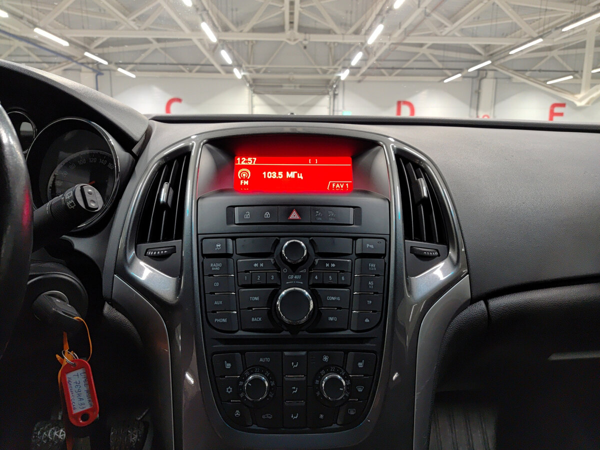 Купить Opel Astra, 2013, 180 852 км.. Фото: #14