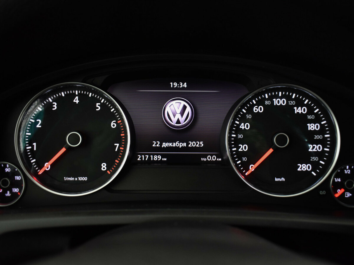 Купить Volkswagen Touareg, 2015, 217 188 км.. Фото: #19