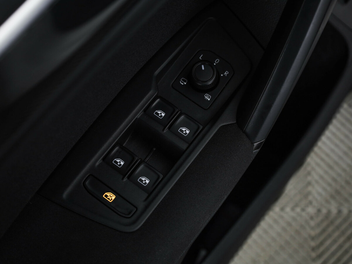 Купить Volkswagen Tiguan, 2019, 92 843 км.. Фото: #23