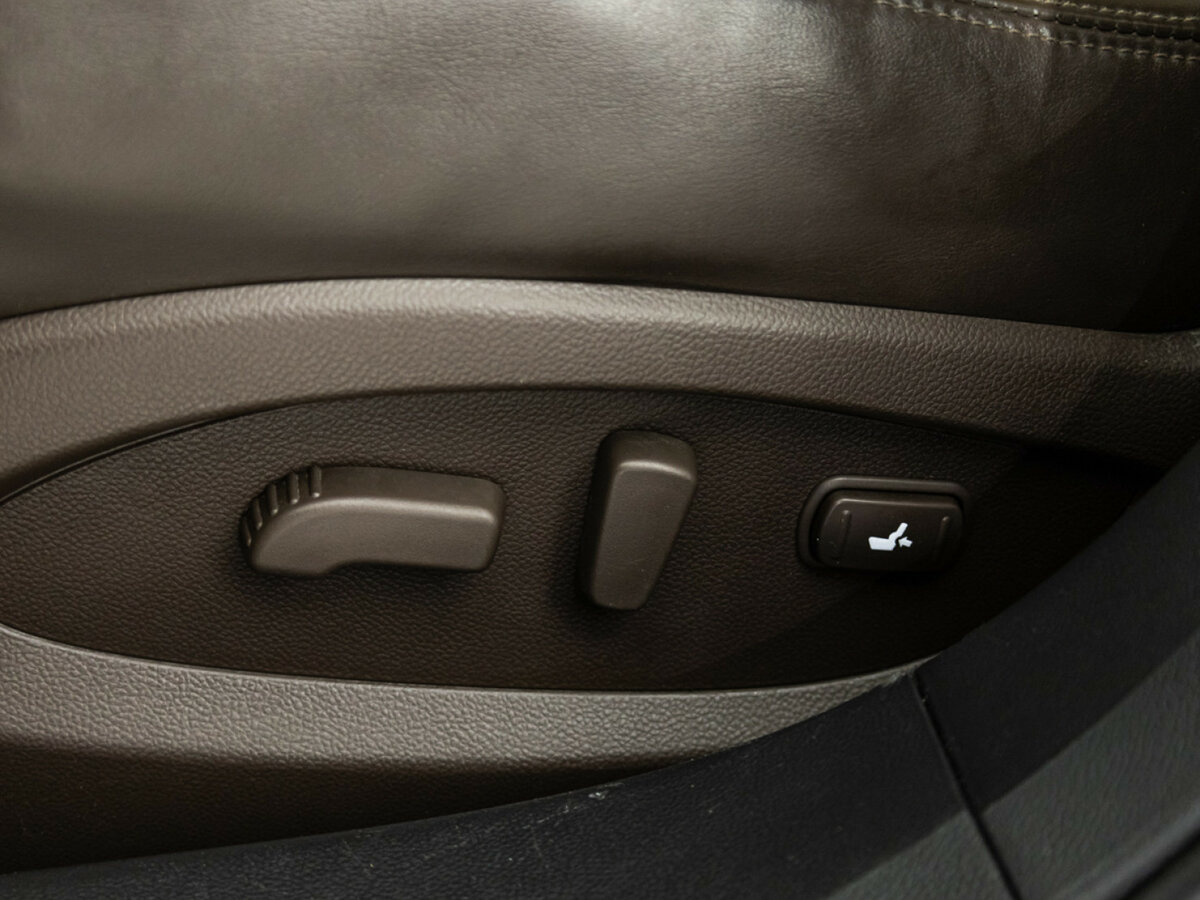 Купить Infiniti FX, 2012, 190 659 км.. Фото: #13