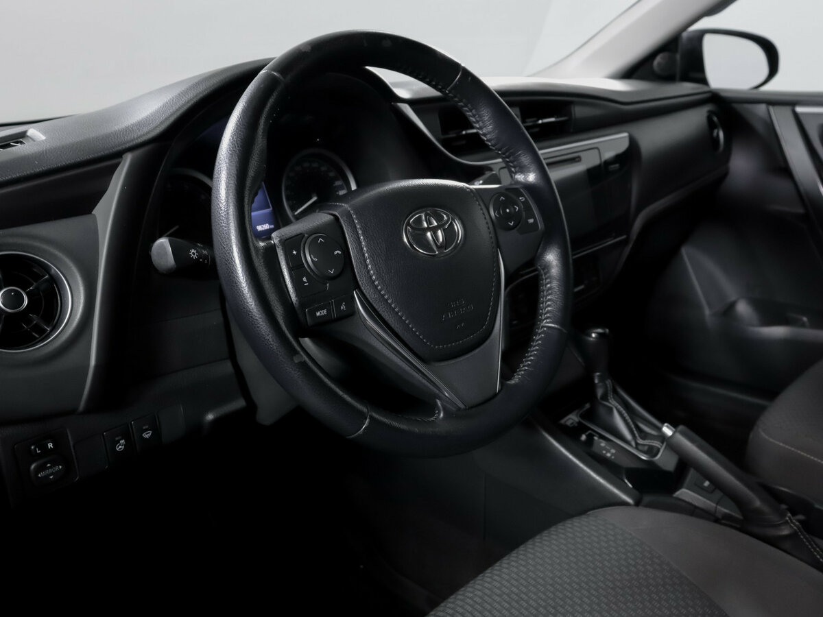 Купить Toyota Corolla, 2017, 98 586 км.. Фото: #11