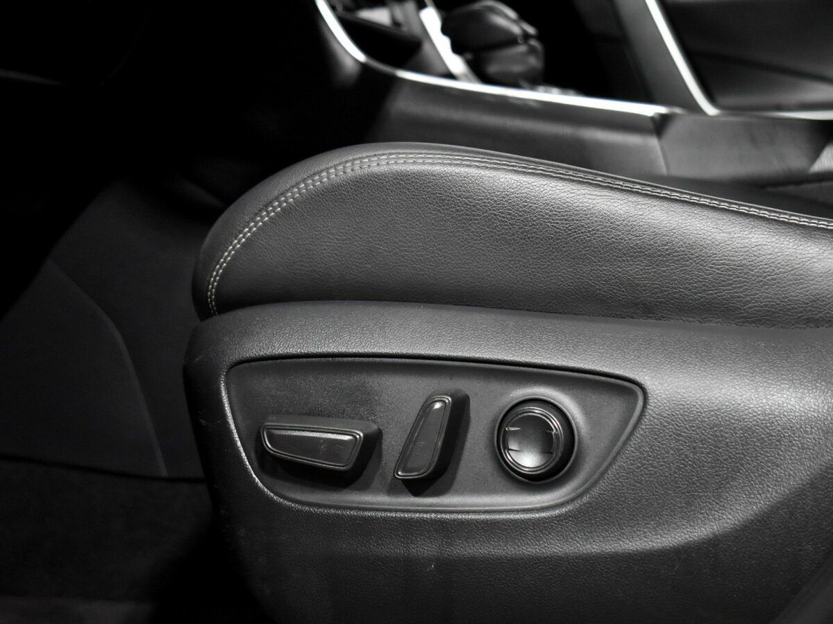 Купить Toyota RAV4, 2019, 214 617 км.. Фото: #7