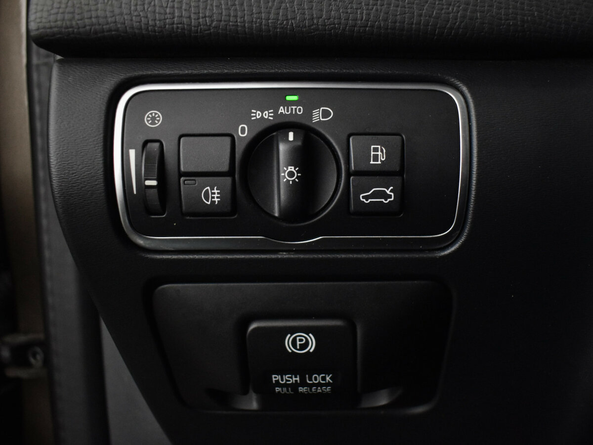 Купить Volvo XC60, 2014, 290 195 км.. Фото: #17